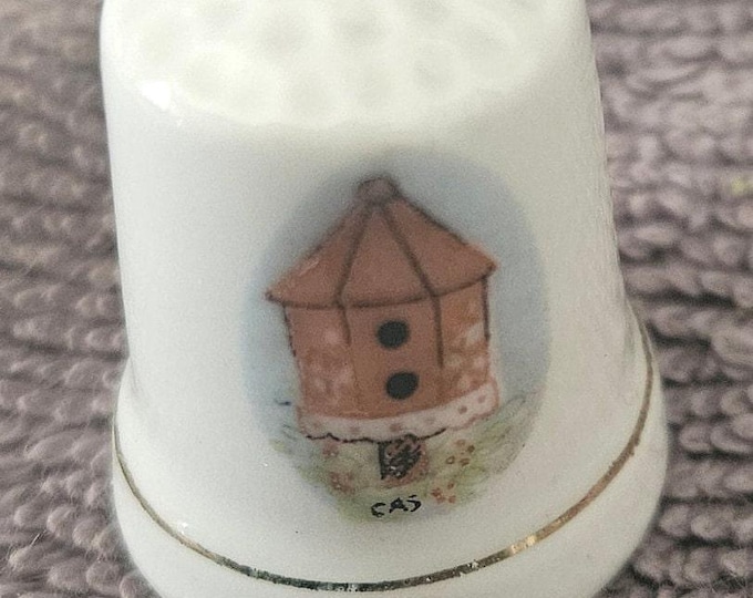 Vintage Thimble in Porcelain CAS Initials Brown Birdhouse D4/41
