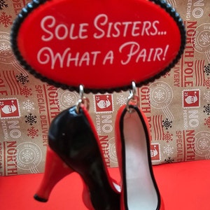 Vintage 2010 Hallmark Keepsake SOLE SISTERS CHRISTMAS ornament. C4/18