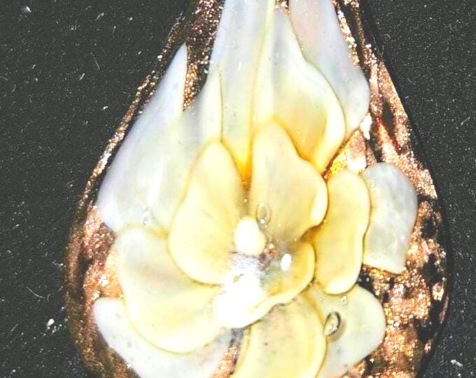 Handmade Murano Black and brown with cream color flower pendant (Shelf Basket)