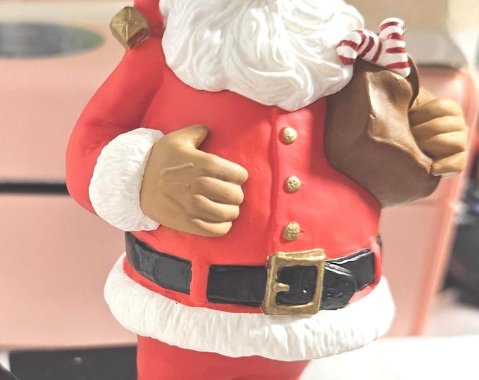 1996 Hallmark Ornament Collectors Club "Santa." C5/25