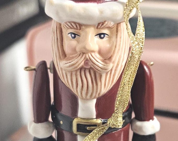 Vintage 2001 Hallmark Keepsake Ornament "Santa Time Capsule" C5/24
