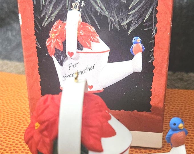 Hallmark Keepsake Ornament 1995 Grandmother A2/6