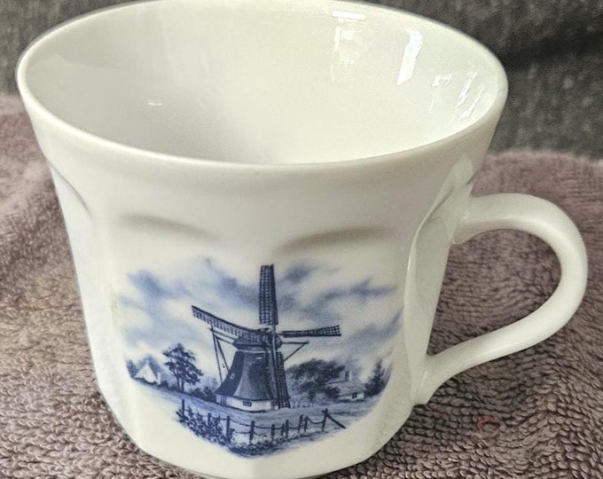 Vintage Ter Steege BV Delft Blauw Cup Tea Coffee Hand painted Windmill A7/15