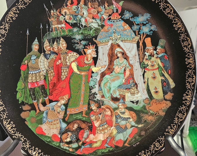 Vintage Russian Legends Laquer Plate BETROTHED 1989 Collector Plate C9/12