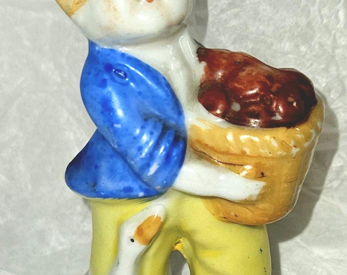 Vintage porcelain 1950s Boy With Goose Figurine made in occupied Japan  D7/23