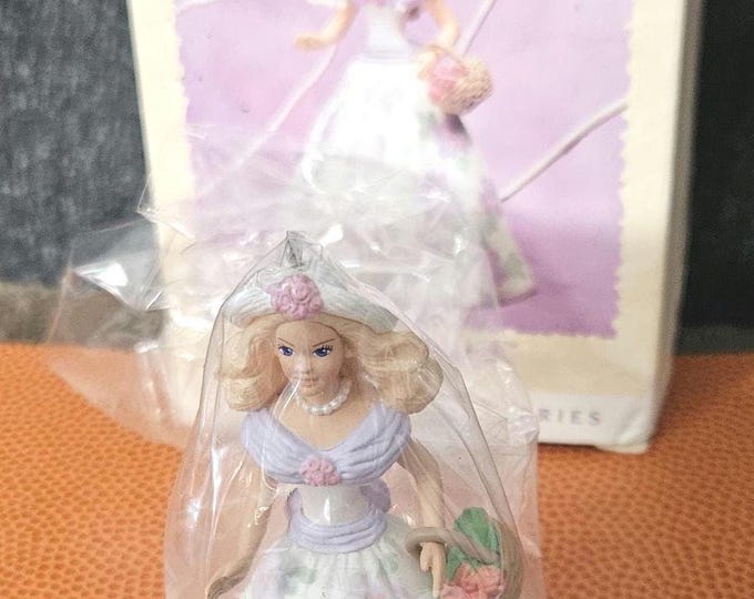 1995 Hallmark Keepsake Easter Springtime Collection Barbie Doll Ornament A5/25