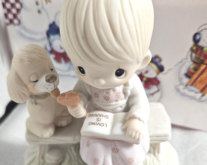 Vintage1979 Precious Moments E-3110/G  "Love Is Sharing" box 41