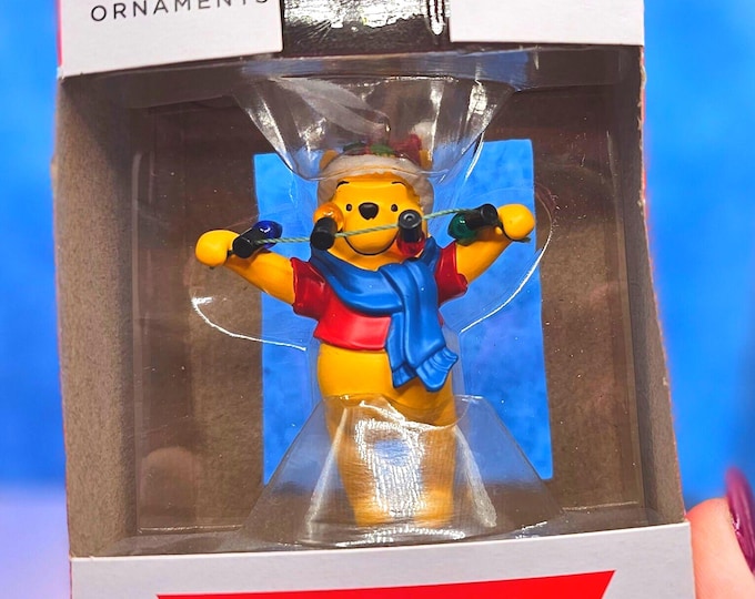 New 2022 Hallmark Disney Winne the pooh and honey pot Christmas ornament A9/23