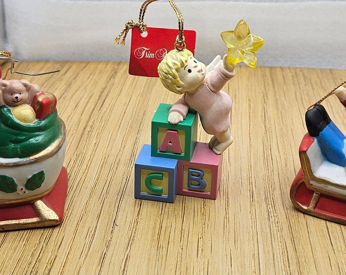 Set of 3 vintage Christmas ornaments C2/2/23