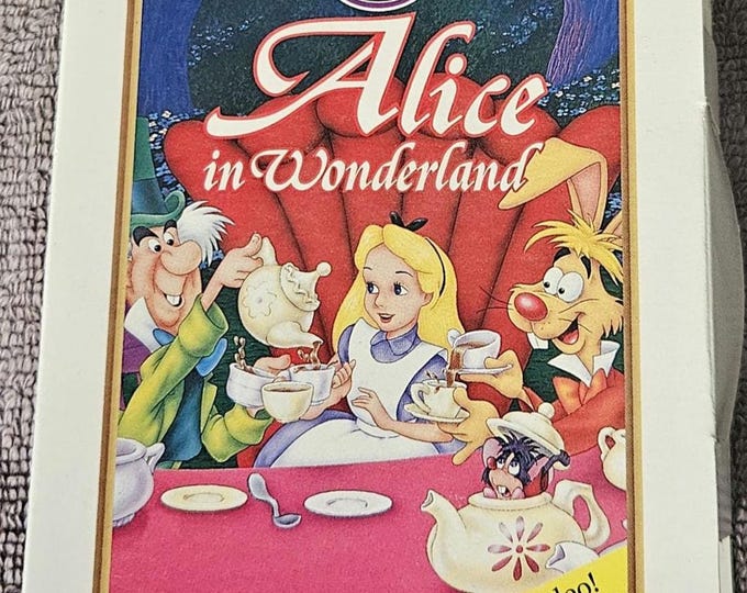 McDonalds Happy Meal Toy Walt Disney Master Collection Alice in Wonderland #7 A5/8