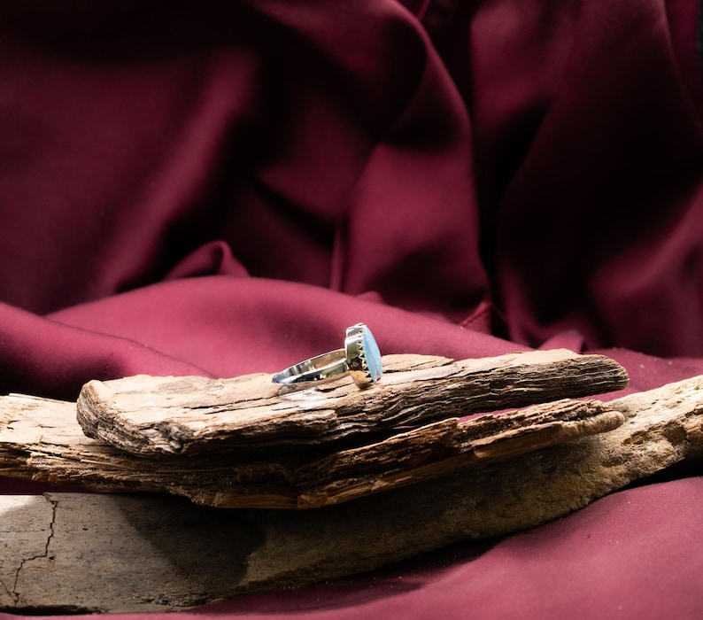 Sterlingzilveren ring Boulder Opal: Australische edelsteen, boho-statementsieraden afbeelding 5