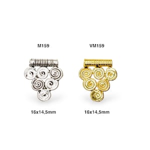 May include: Two metal pendants, one silver and one gold, with a design of six spiral circles in a triangular shape. Both pendants are labeled with the text "M159" and "VM159" and measure 16x14,5mm.