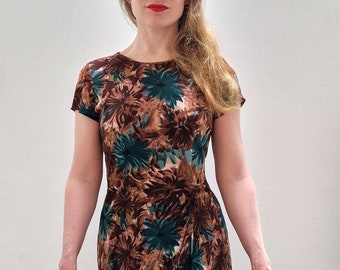 1950s 'Jeannie Brand Jersey' Brown and Turquoise Rayon Jersey Short Sleeve Floral Print Dress Small UK 8 10