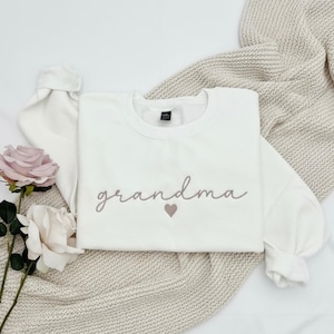 Grandma Script Font Sweatshirt - Embroidered Grandma Sweater, Personalized Mother's Day Gift, Minimalist Cozy Crewneck for Nana