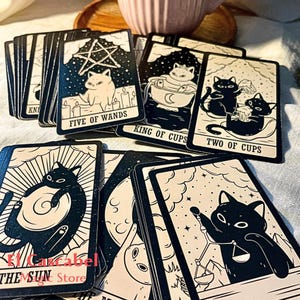 Baraja de Tarot Gatos. Leer descripción debajo (desplegar detalles del artículo).