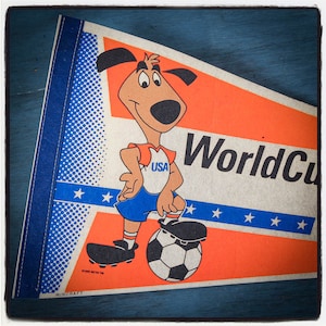 Vintage Felt Souvenir Pennant, Soccer, WorldCup USA 1994