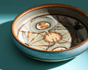 Vintage Danish Søholm Bowl, Erika No. 3218-4, design by Noomi Backhausen and Poul Brandborg.