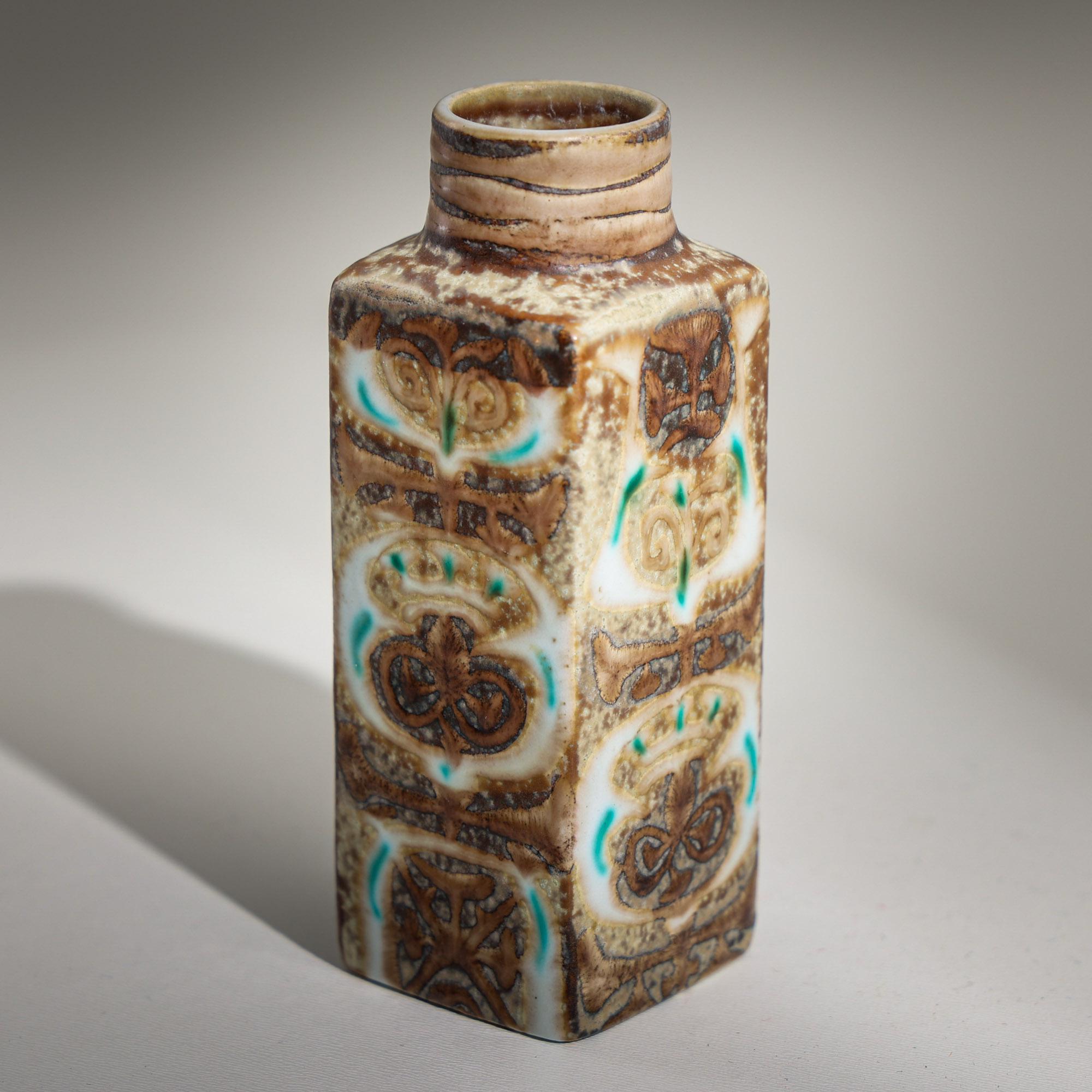 Miniature Royal Copenhagen BACA Vase by Nils Thorsson – Model 720