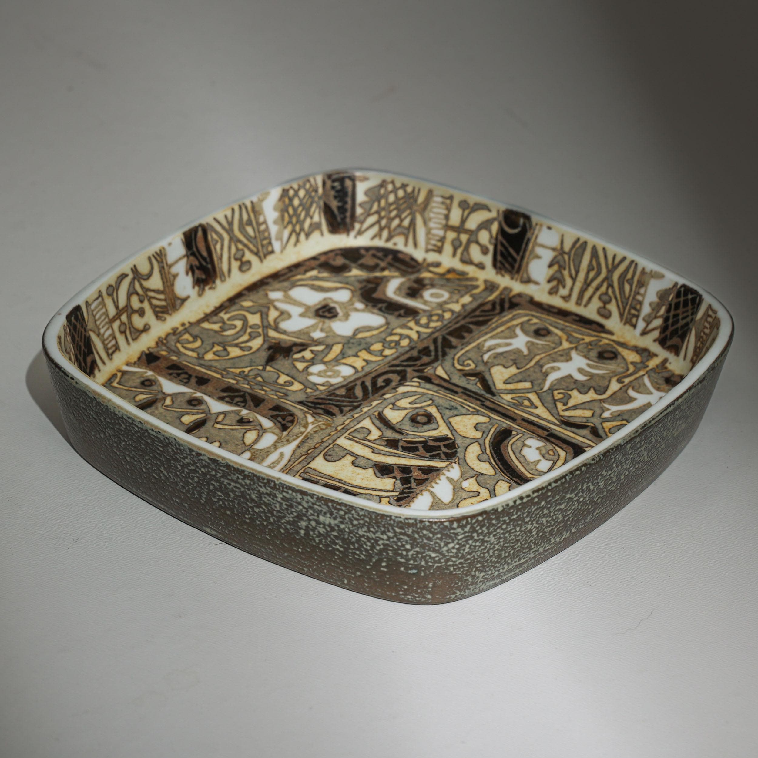 Royal Copenhagen Baca Fajance Dish Model 719/2883 by Nils Thorsson