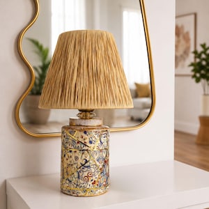 Lámpara de mesa de cerámica hecha a mano: Lámpara de mesita de noche estilo bohemio colorida con pantalla plisada