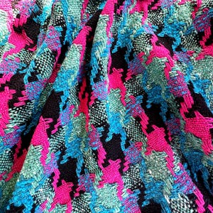 Mezcla de lana tweed italiana con algodón, de buena calidad, con estampado pata de gallo, en tres combinaciones de colores. imagen 5