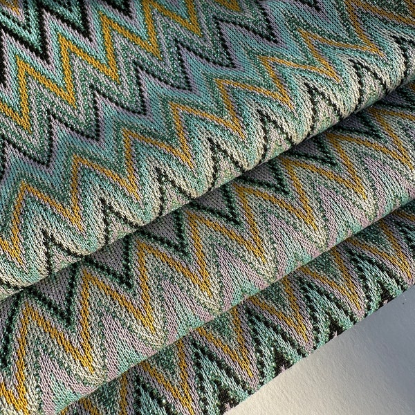 Exclusiver Designer Viskose-Jerseystoff mit Lurex,  super Print in strahlenden Farben, Zig Zag Gewebemuster!