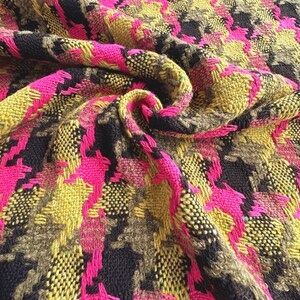 Mezcla de lana tweed italiana con algodón, de buena calidad, con estampado pata de gallo, en tres combinaciones de colores. imagen 4