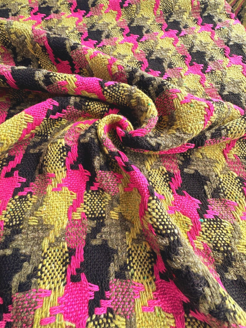 Mezcla de lana tweed italiana con algodón, de buena calidad, con estampado pata de gallo, en tres combinaciones de colores. imagen 4