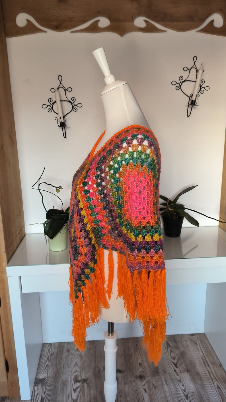 Poncho, Granny-Square-Poncho, gehäkelter Poncho, Hippie-Poncho, Unikat, Poncho mit Fransen, bunter Poncho Bild 7