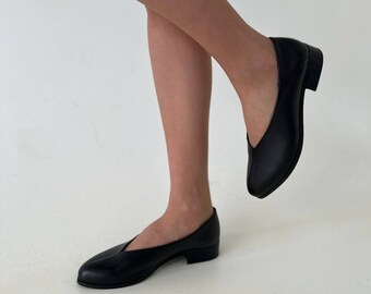 Mary jane shoes, low heel pumps, barefoot shoes, black ballet flats, mary janes, pointed toe flats, leather slip on shoes