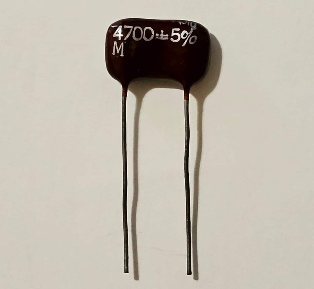Cornell Dublier CD16FD472J03 Lot of 4, MICA capacitor 4700PF 500V
