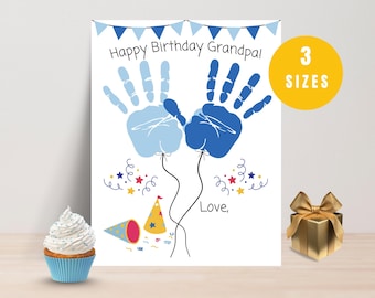 Può includere: Un biglietto di compleanno bianco con palloncini a impronta di mani blu, con la scritta "Happy Birthday Grandpa!" e "Love,". Il biglietto presenta un cappello da festa, coriandoli e uno striscione. Un cerchio giallo indica "3 SIZES".