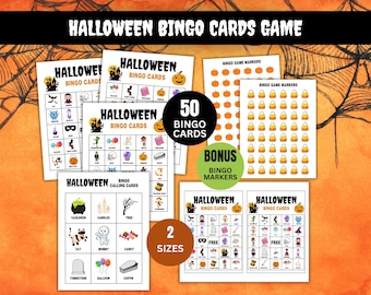 Könnte beinhalten: Ein Halloween-Bingo-Kartenspiel mit 50 Bingokarten, Bonus-Bingomarkern und Anrufkarten. Die Karten zeigen Halloween-Motive und -Texte, darunter Kürbisse, Fledermäuse und Geister. Das Set ist in zwei Größen erhältlich.