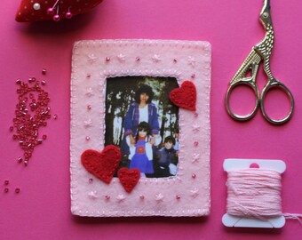 Elodie Felt Frame Pattern | DIY polaroid mini frame