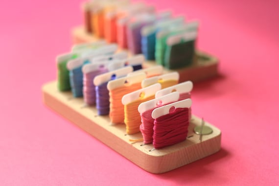 Bobbin Organizer for Embroidery Floss with Needle Minder | Embroidery Thread Holder | Fits 15 embroidery floss bobbins | Made with real wood