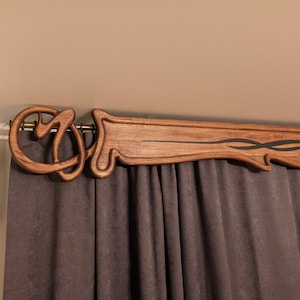 Jugendstil Holzdekor-Panel für Einfach- oder Doppel-Gardinenstangen Halterungen