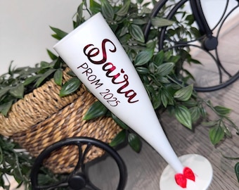 Champagne, Prosecco flutes personalised| Prom, Leavers, Grad| Bridal, Bridesmaids, Hen Party| Wedding gifts, Bride&Groom| Birthday gifts|