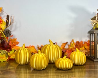 Décoration de citrouille dorée pour l’automne, décor d’automne intérieur métallique, accent naturel de la maison, scène de patch de citrouille, pièce maîtresse de Thanksgiving d’Halloween