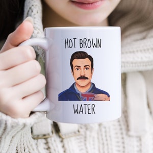 Ted Hot Brown Wasserbecher, TV-Serie Cartoon Geschenk, Keramik Geschenk Neuheit Tasse, Kult Ehemann Papa Geburtstag, geheime Weihnachtsmann Idee, Richmond Football