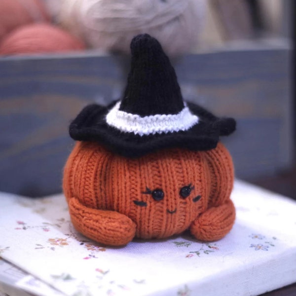 Little Halloween pumpkin Pattern - Knitting Pattern -  knitting pumpkin, knit in the round, knitting pattern, pumpkin amigurumi, PDF