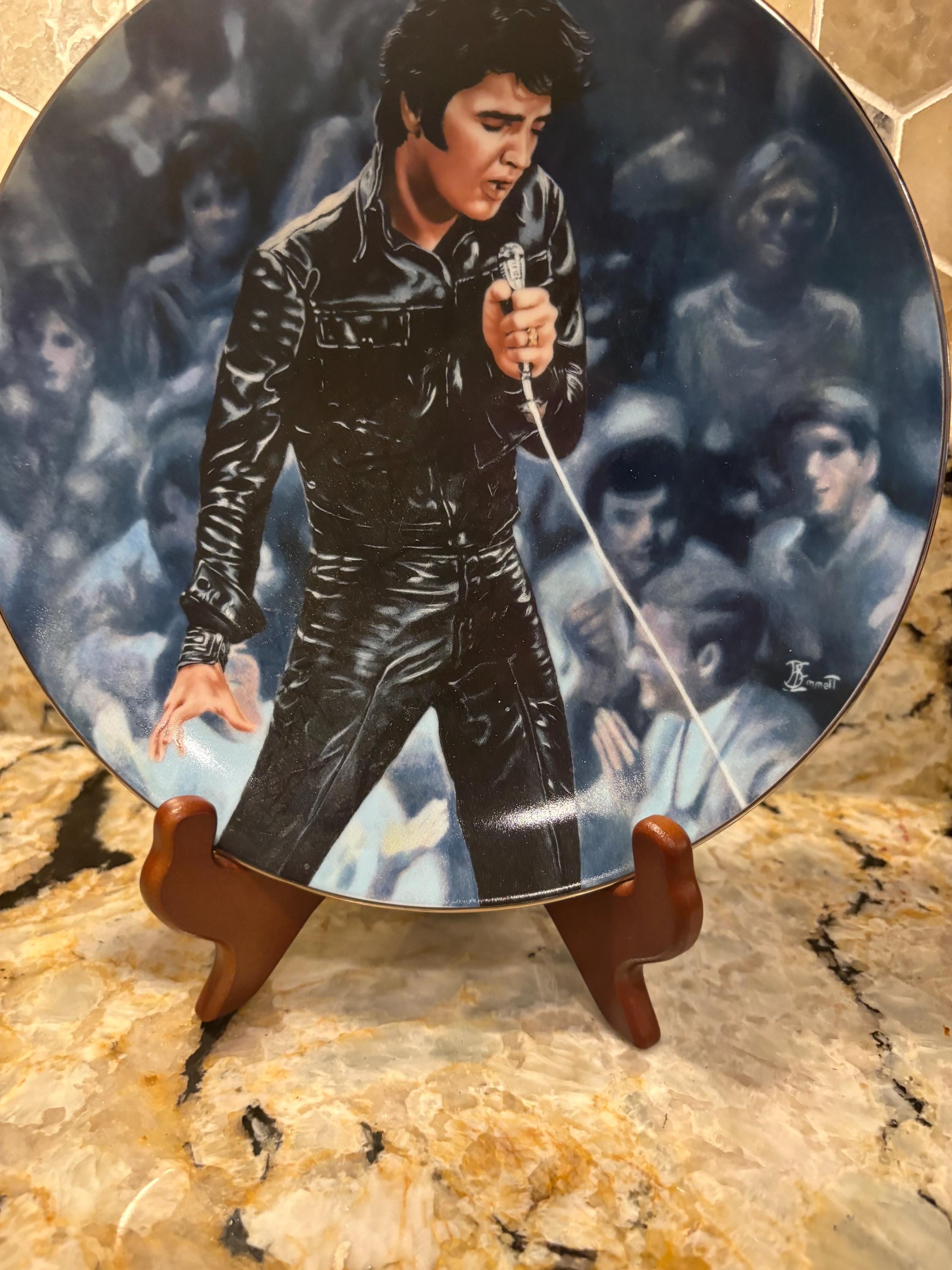 ヴィンテージ　エルヴィス・プレスリー 陶器ヴィンテージ 1968 Elvis Collectible Plate - Etsy
