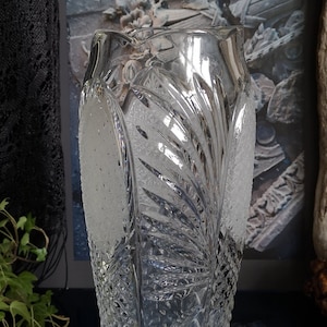 Jarrón de cristal vintage Jarrón de cristal tallado Jarrón de cristal vintage grande Jarrón de cristal de plomo grande Jarrón tallado en forma de rueda de molino Jarrón antiguo