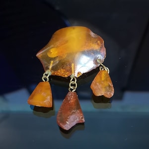 Vintage Baltic Amber Brooch with Amber 3 Charms Natural Amber Antique Honey Color Brooch Old Original Brooch Jewelry Gift for Her