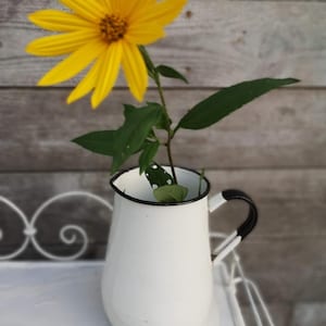 Vintage White Enamel Mug With Handle Water Jug Milk Jug Enamel Dish Retro Mug Rustic Home Decor