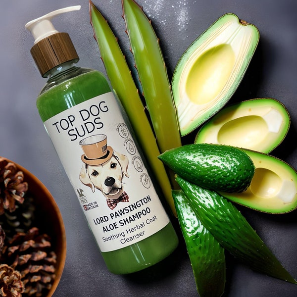 Lord Pawsington Aloe Vera Herbal Dog Shampoo - Skin Soothing & Moisturising Dog Cleanser - Relieve Dry Itchy skin - Suitable for all Breeds