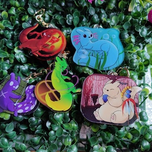 Rain World Slugcat Keychain: Double-Sided Acrylic Charm
