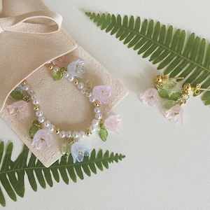 Pulsera de lirio de los valles / Pulsera de cuentas / Chapado en oro de 18 quilates / Pulsera de flores / Joyería / Regalo para ella