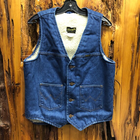 Wrangler Herren Denim-Weste Mit Sherpa-Futter – Westernstyle, Knopfleiste & Brusttaschen