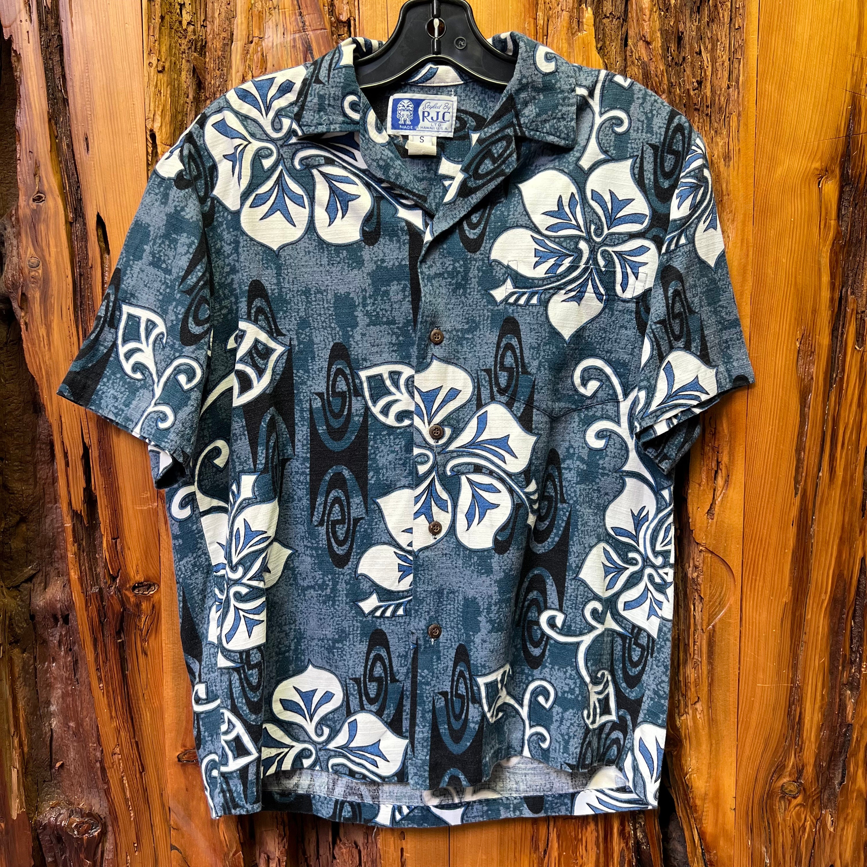 Vintage Styled by RJC Hawaiian 80s T Shirt made in Hawaii 