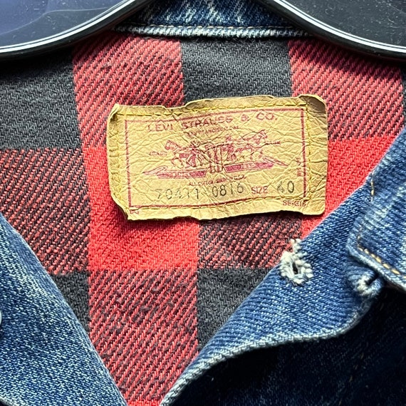 Vintage 90s Levi's Plaid Lined Denim Jacket Size … - image 4